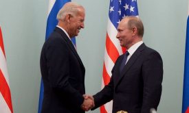 Putin Yang Tinjau Kekuatan Militer Rusia Yang Bersitegang Dengan Barat